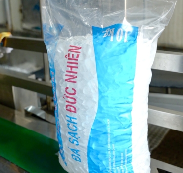 Nước Đá Đức Nhiên - Cung cấp Nước Đá sạch, bao PE tại TP. HCM